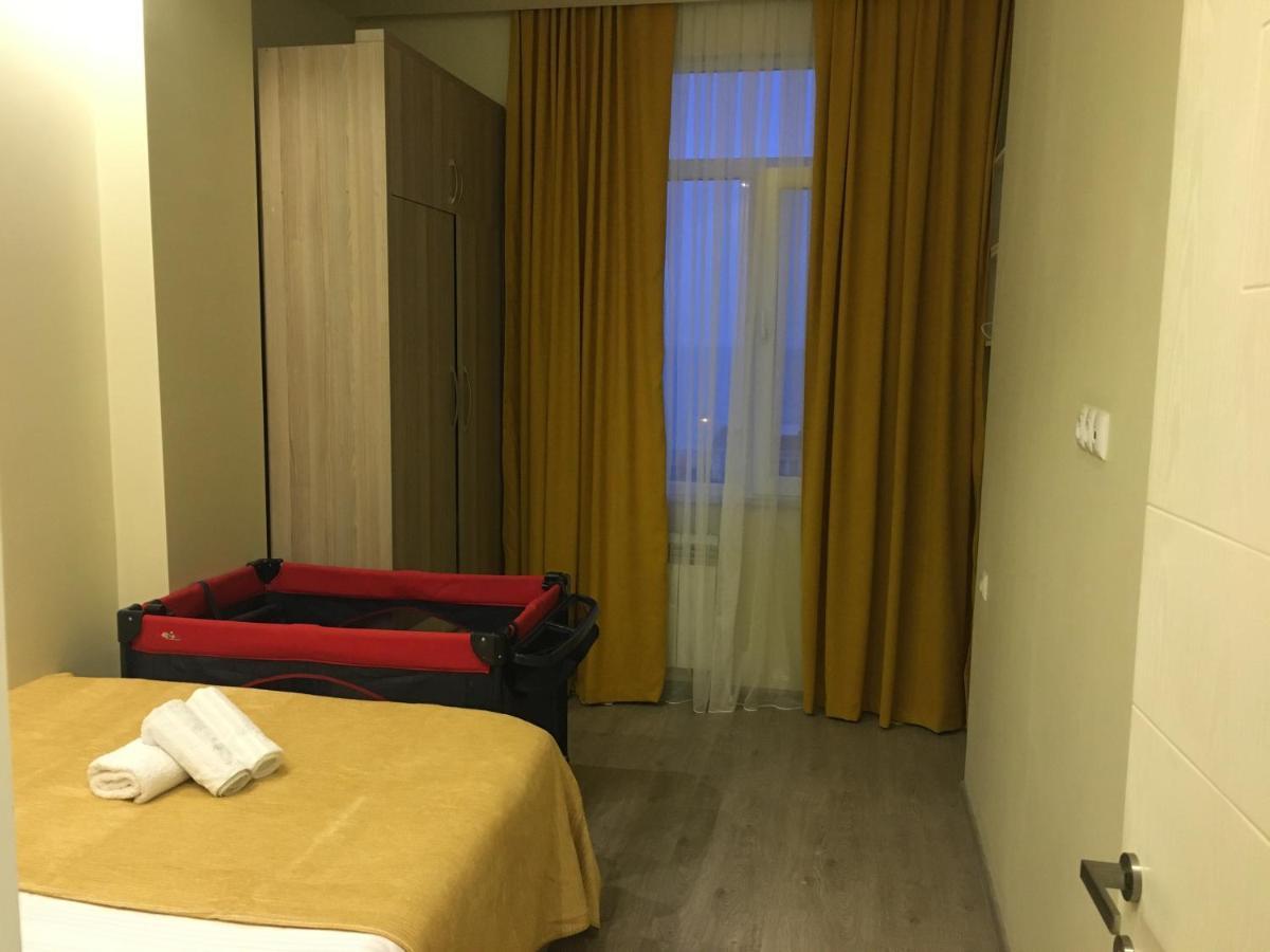 Apartment On Khimshiashvili 11A Батуми Екстериор снимка